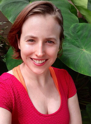 詹妮弗·苏特(Jennifer Suter)了解出色的万博ManBetX手机下载表演和视觉艺术艺术家詹妮弗·苏特(Jennifer Suter),演员,舞者,电影制片人,编辑,声音设计艺术家